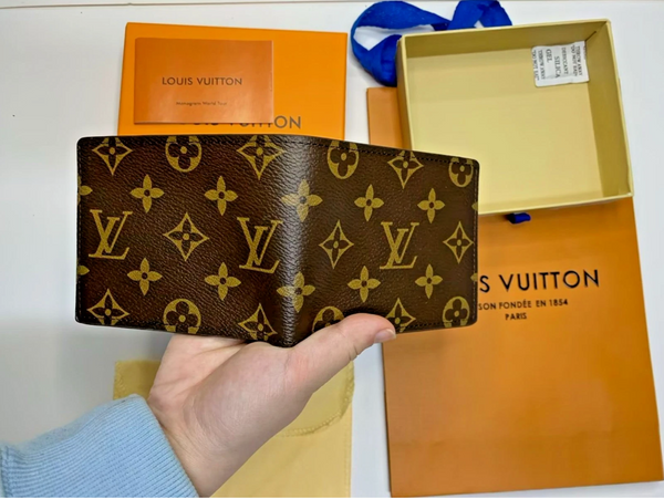 Authentic louis vuitton Brown Bifold Wallet Monogram
